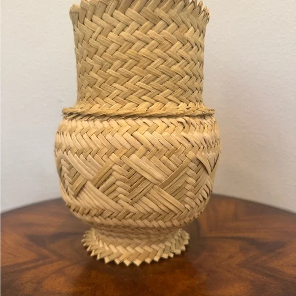 Handwoven Tarahumara Indian Natural Basket Vase 12” - Picture 1 of 8